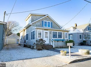106 E 23rd St, Brant Beach, NJ 08008