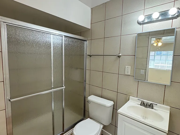 7111 Westview Pl #C — Photo 17