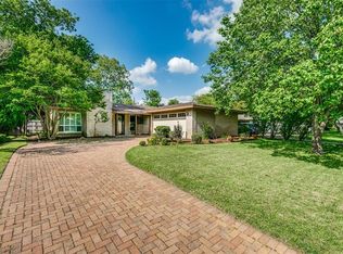 918 Pinecrest Dr, Richardson, TX 75080