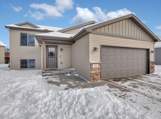216 Victory Loop, Sartell, MN 56377