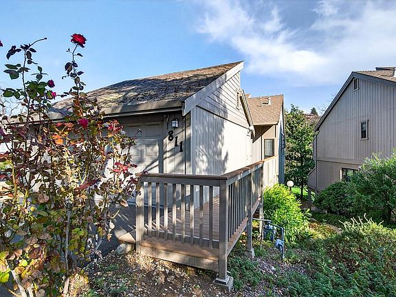 2nd image of 811 Auburn Ravine Rd