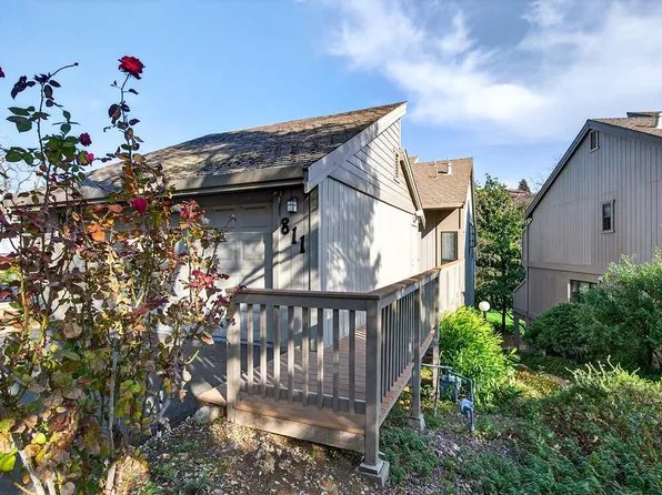 811 Auburn Ravine Rd, Auburn, CA 95603