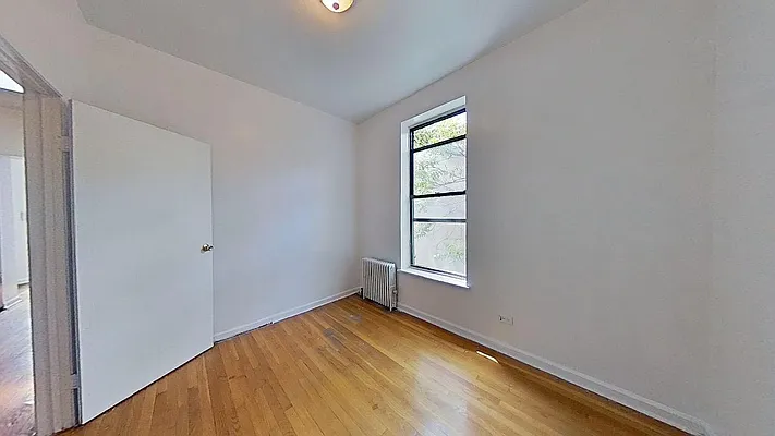 Rented by Bond New York | media 22