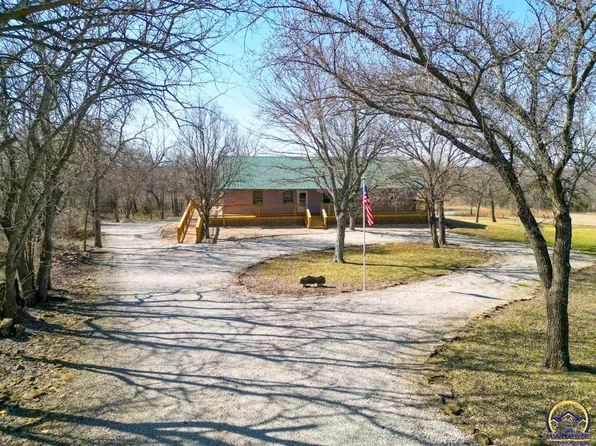 213 E 341st St, Lebo, KS 66856