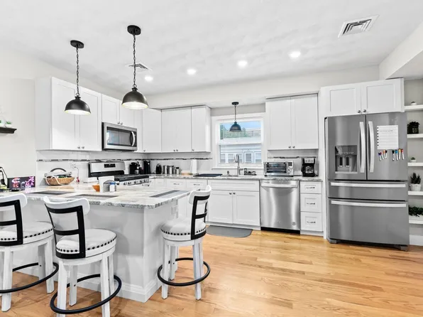57 Buffum St #1, Salem, MA 01970