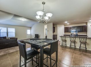 10220 Del Lago Ct, San Antonio, TX 78245