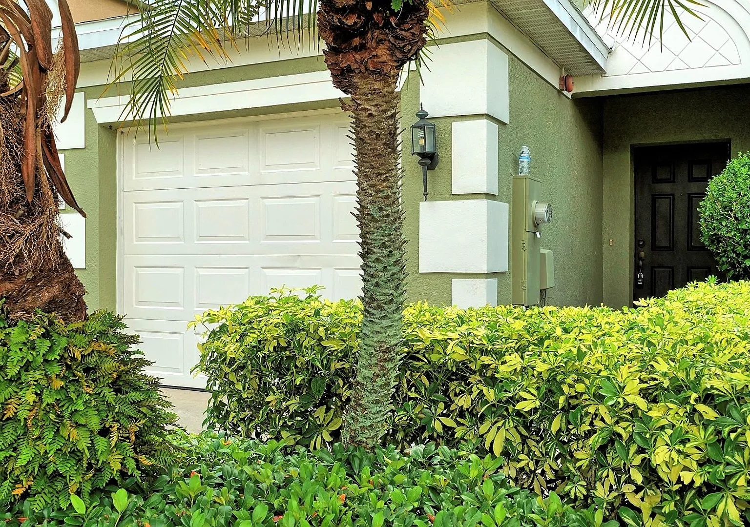 3 bedroom, 2.5 bath in gated community, Daniels Landing Townhomes — Photo 2