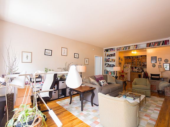 2nd image of 44 Saint Marks Pl #3
