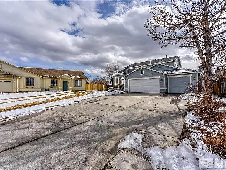 560 Golden Vista Ct — Photo 34