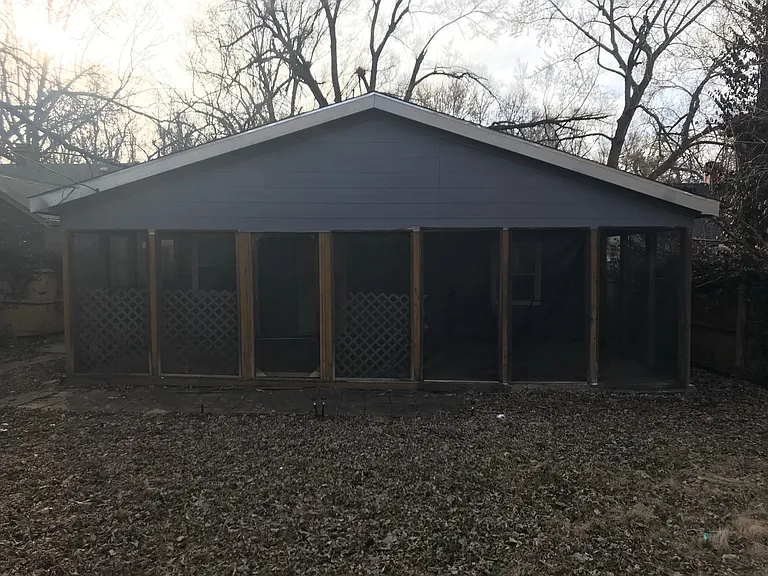 screened deck