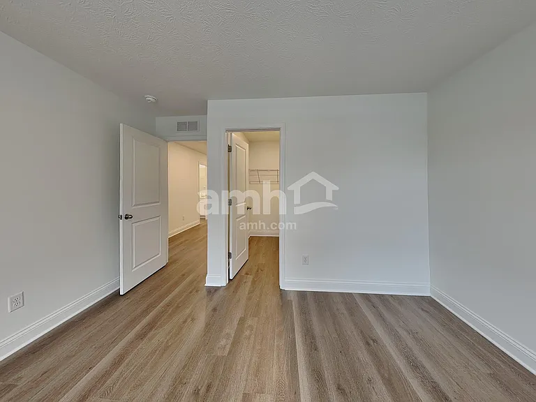 890 Heritage Blvd — Photo 22