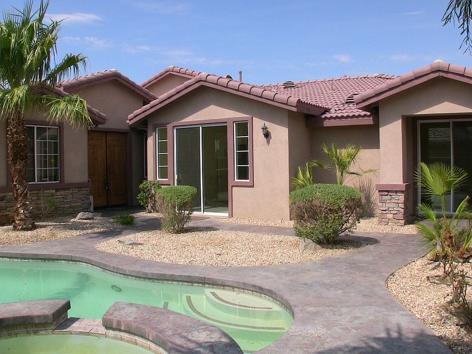 Courtyard Pool and Entry