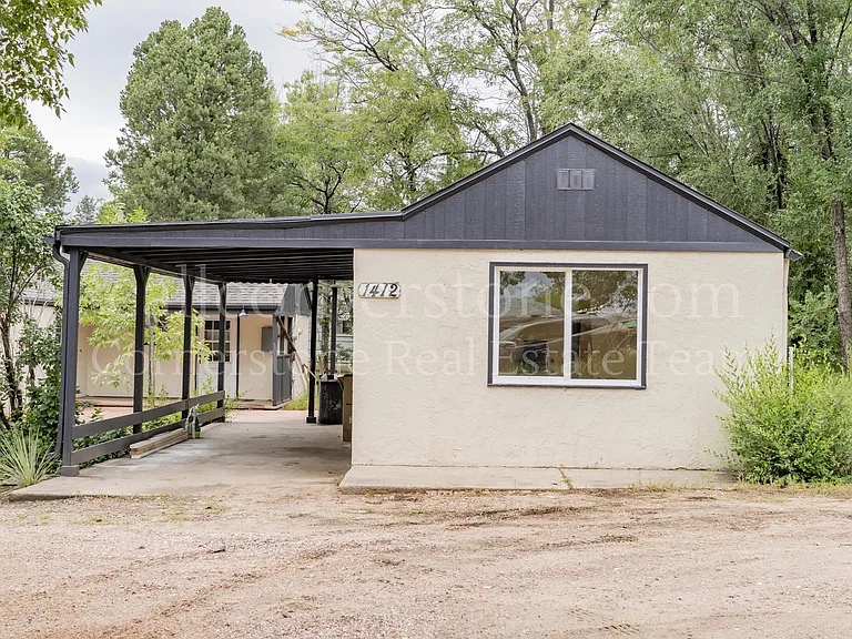 1412 Columbine Rd — Photo 1
