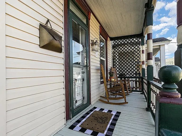2 bed, 1188 sqft, $2,250 — Photo 2