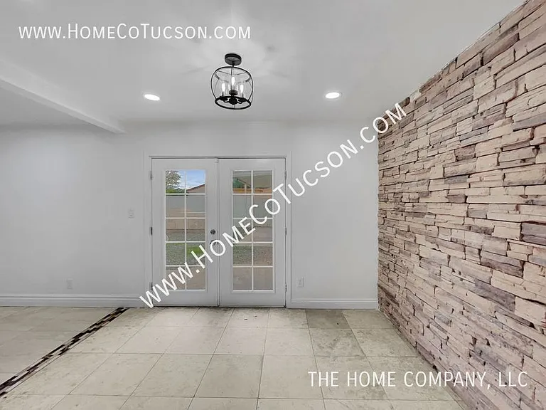 207 W Virginia St — Photo 8