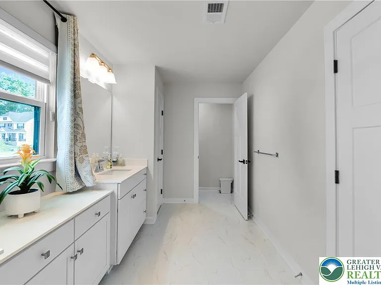 8548 Lafayette Ln — Photo 37