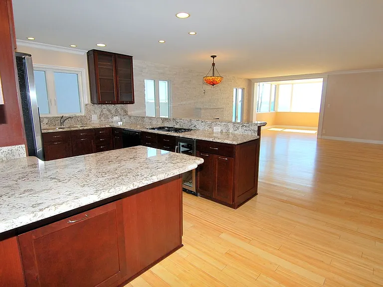 1174 E Ocean Blvd #12 — Photo 6