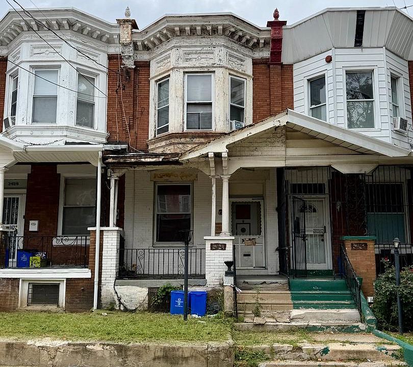 1st image of 2423 W Hagert St