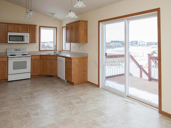 4th image of 542 S Sedona Dr