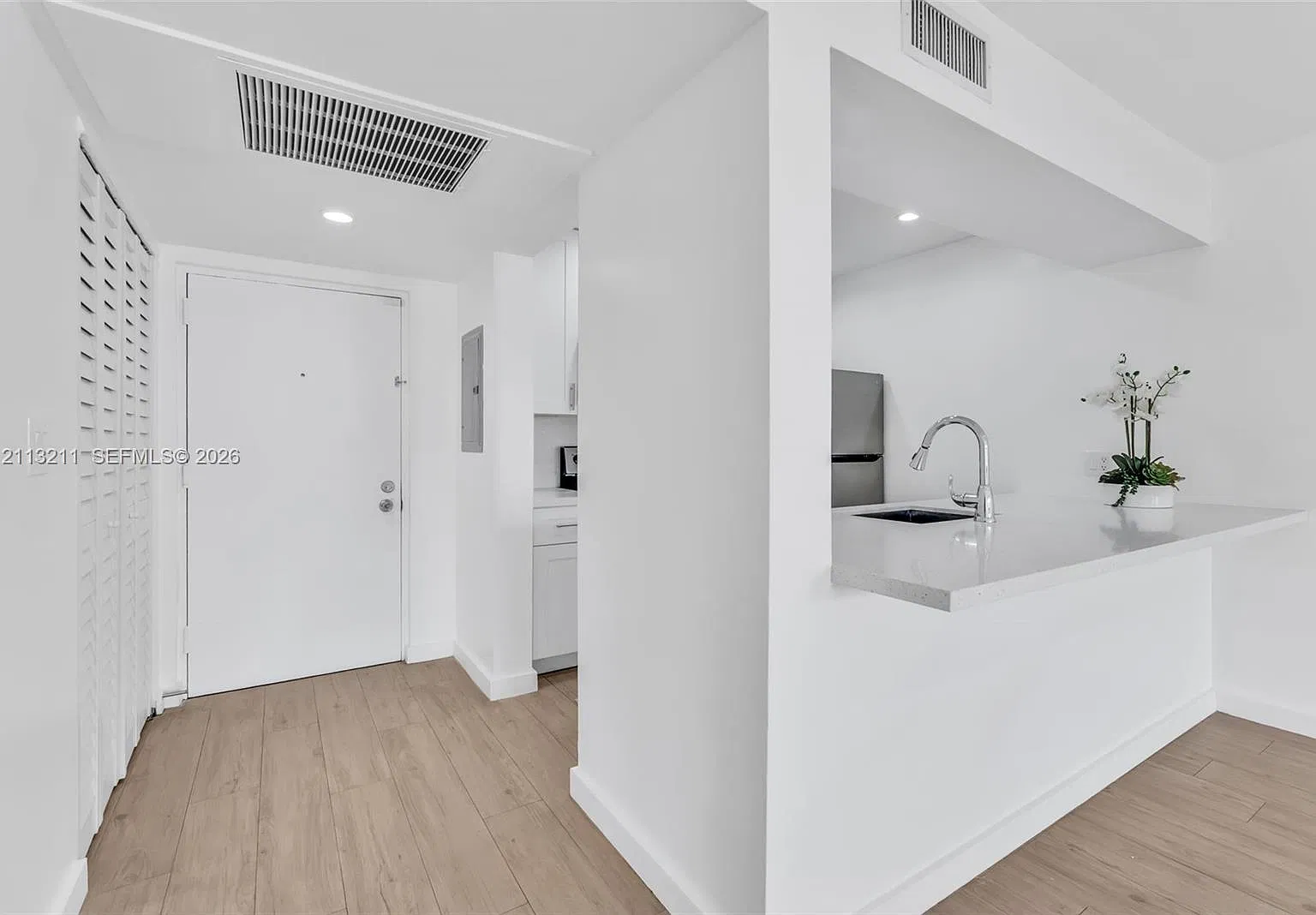 Las Vistas At Doral Condo — Photo 3