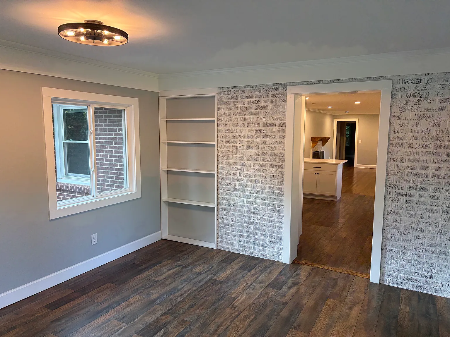 3 bed, 1904 sqft, $2,500 — Photo 4