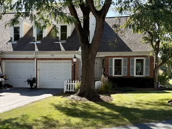 763 Sussex Corner Ln, Prospect Heights, IL 60070