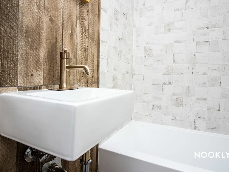199 Stockholm St #2B — Photo 11