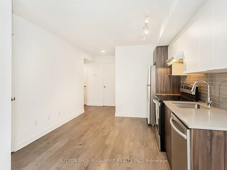 1137 Cooke Blvd #207 — Photo 5