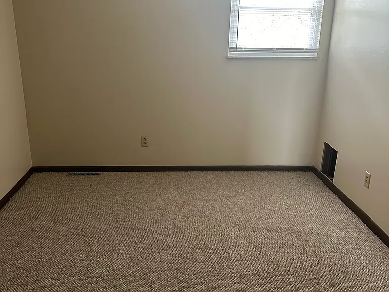 270 Stocksdale Dr — Photo 9
