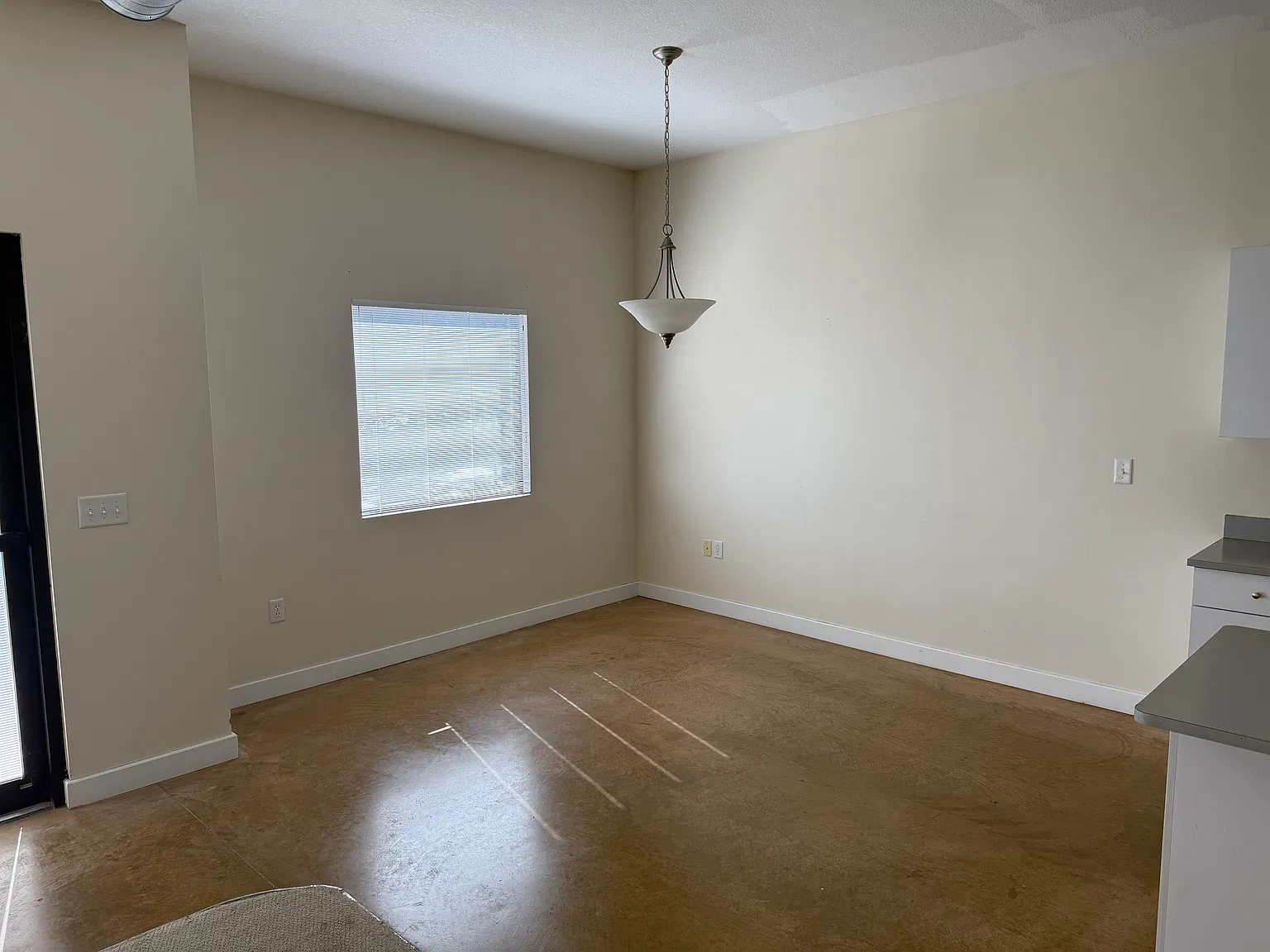 1 bed, 963 sqft, $850 — Photo 4