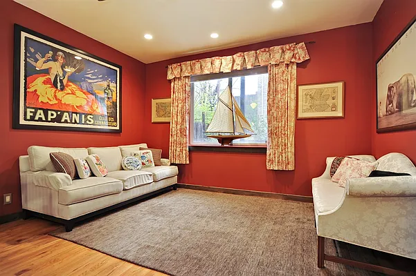 Sold by Corcoran | media 2