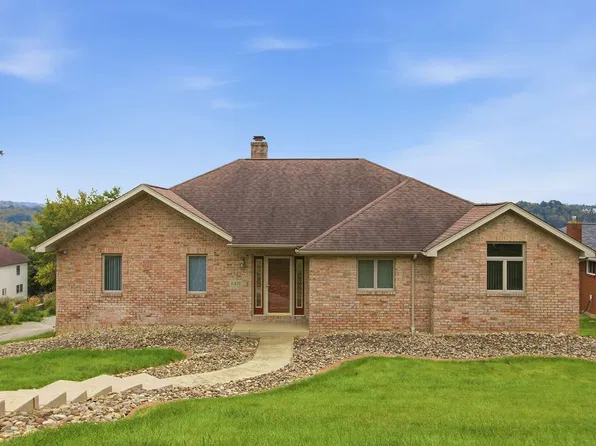 1411 John Dr, North Huntingdon, PA 15642