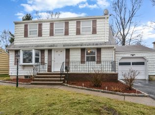 38-48 Victoria Rd, Fair Lawn, NJ 07410