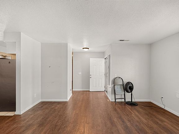 4th image of 620 N Granada Dr