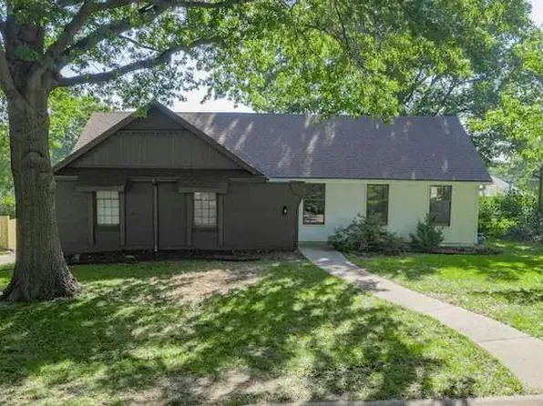 13023 Manchester Ave, Grandview, MO 64030