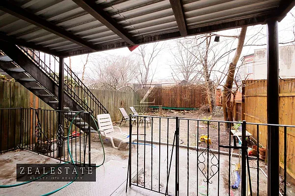 Rented by ZealEstate Group Inc | media 10