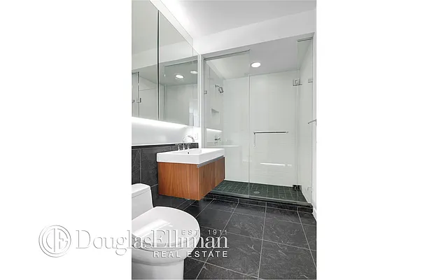 Rented by Douglas Elliman | media 14