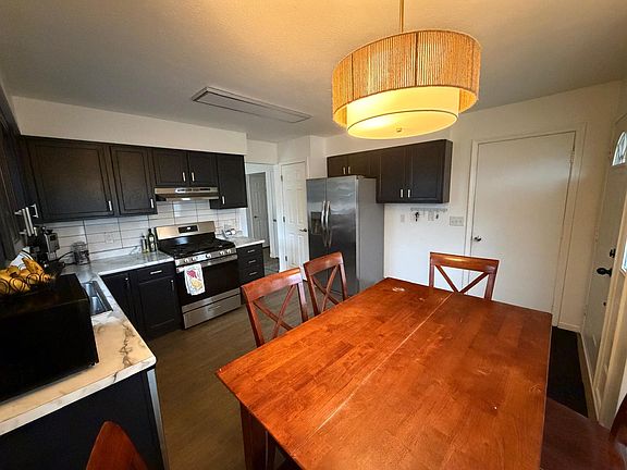 4th image of 902 Galen Ct #902