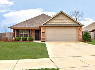 3539 W Country Meadows St, Fayetteville, AR 72704