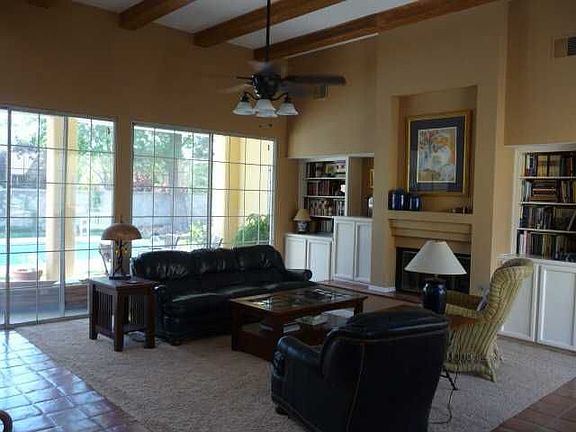 5th image of 604 Willow Glen Dr