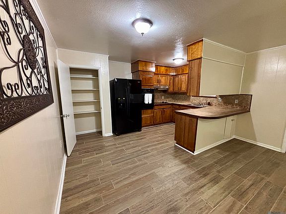 4th image of 454 Wingate Dr