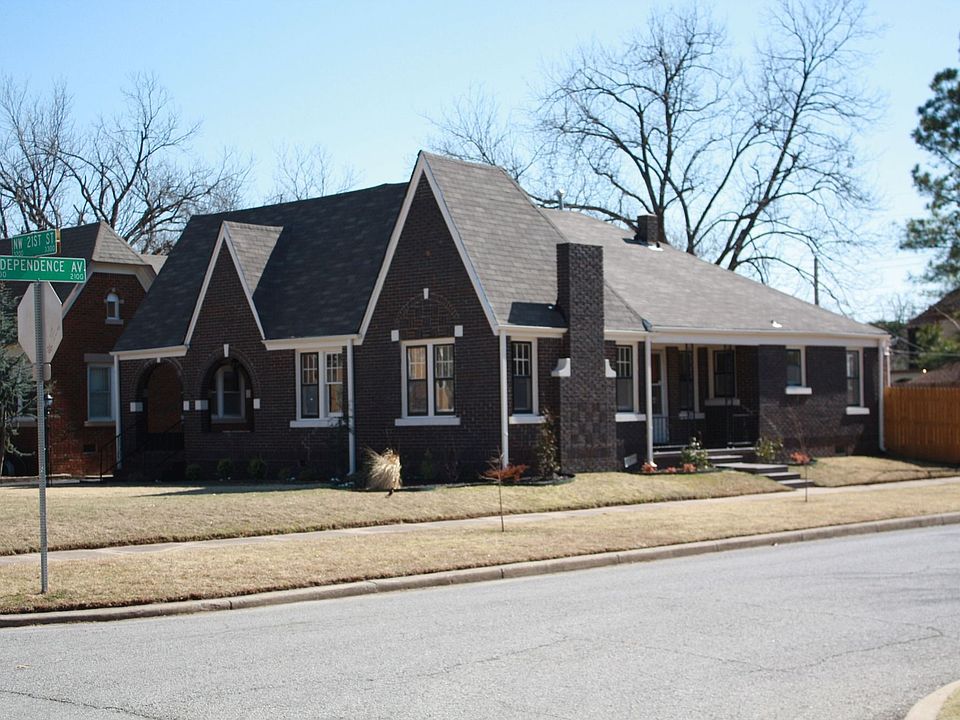 3244 NW 21 - Corner Lot