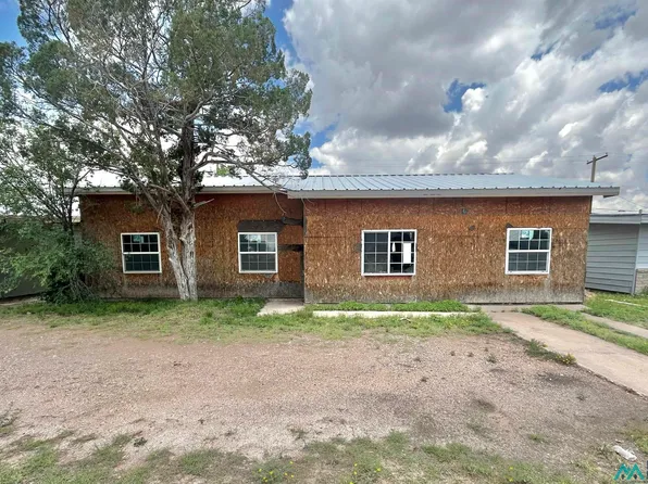1422 W Princess Jeanne Dr, Hobbs, NM 88240