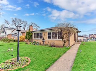 8045 Harding Ave, Skokie, IL 60076