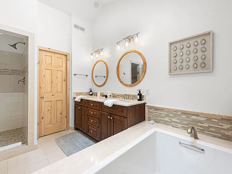 4095 Birchmont Trl — Photo 25