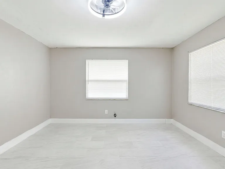 919 Fern Ave — Photo 6