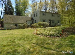 49 Northwoods Rd, Farmington, CT 06032