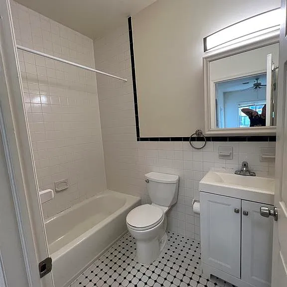 524 Bloomfield St #2 — Photo 6