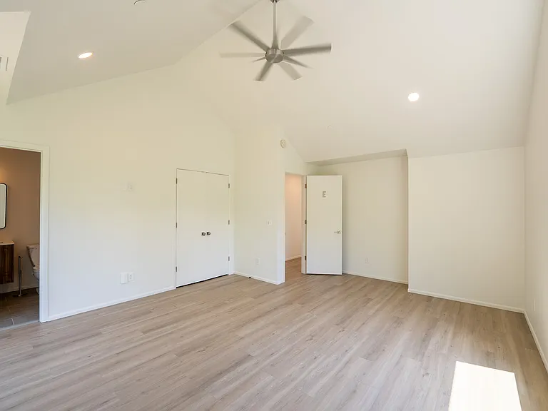 Rutherford House — Photo 16