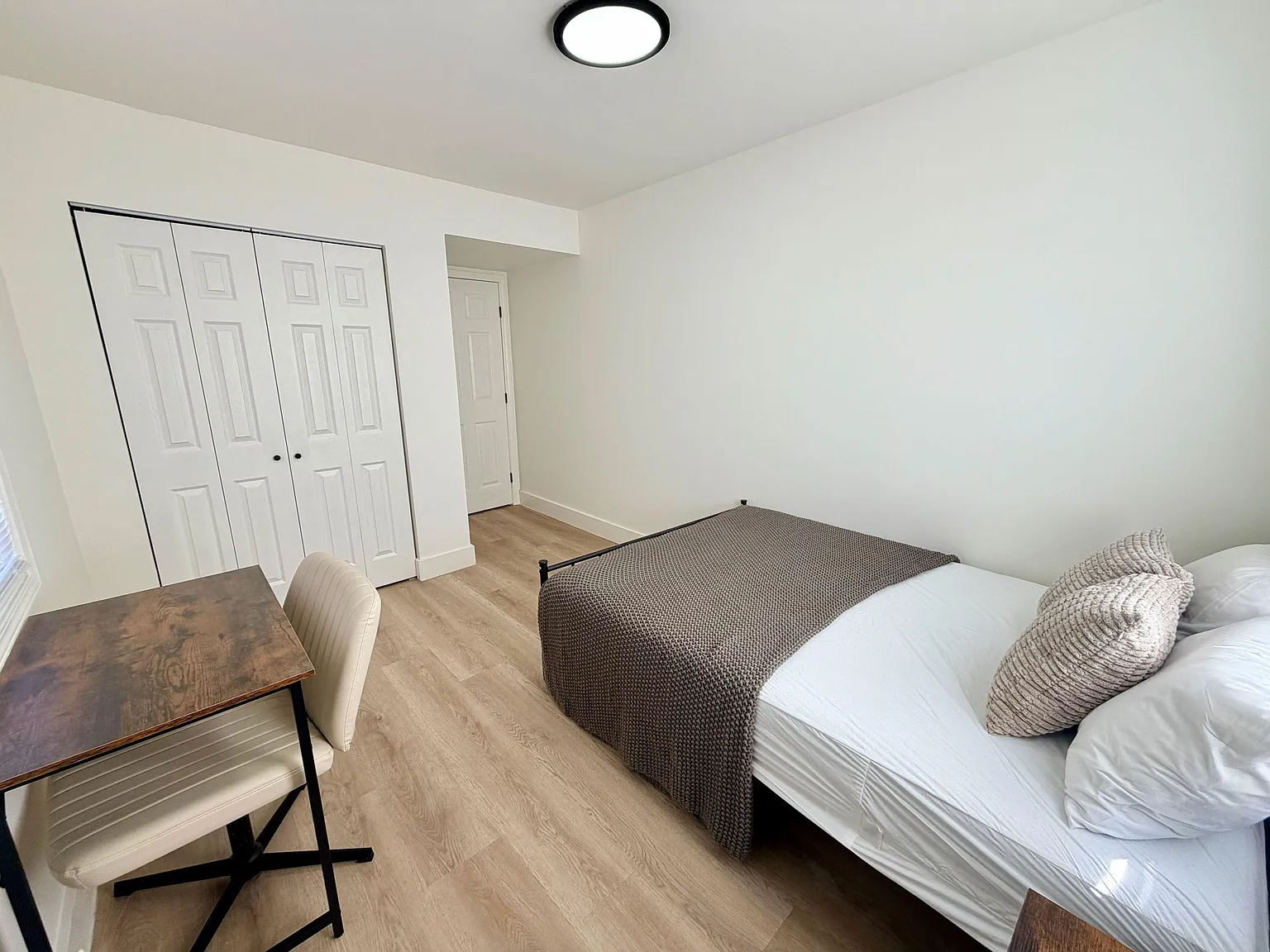 4 bed, 2.0 bath, 1521 sqft, $810 — Photo 3